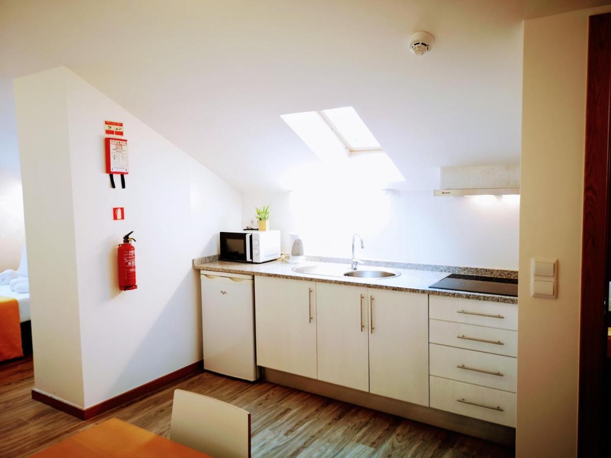 פונשל Casa Dos Avos Apartments מראה חיצוני תמונה