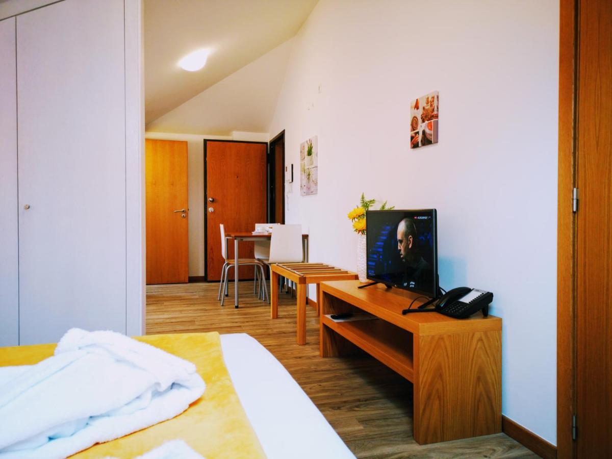 פונשל Casa Dos Avos Apartments מראה חיצוני תמונה