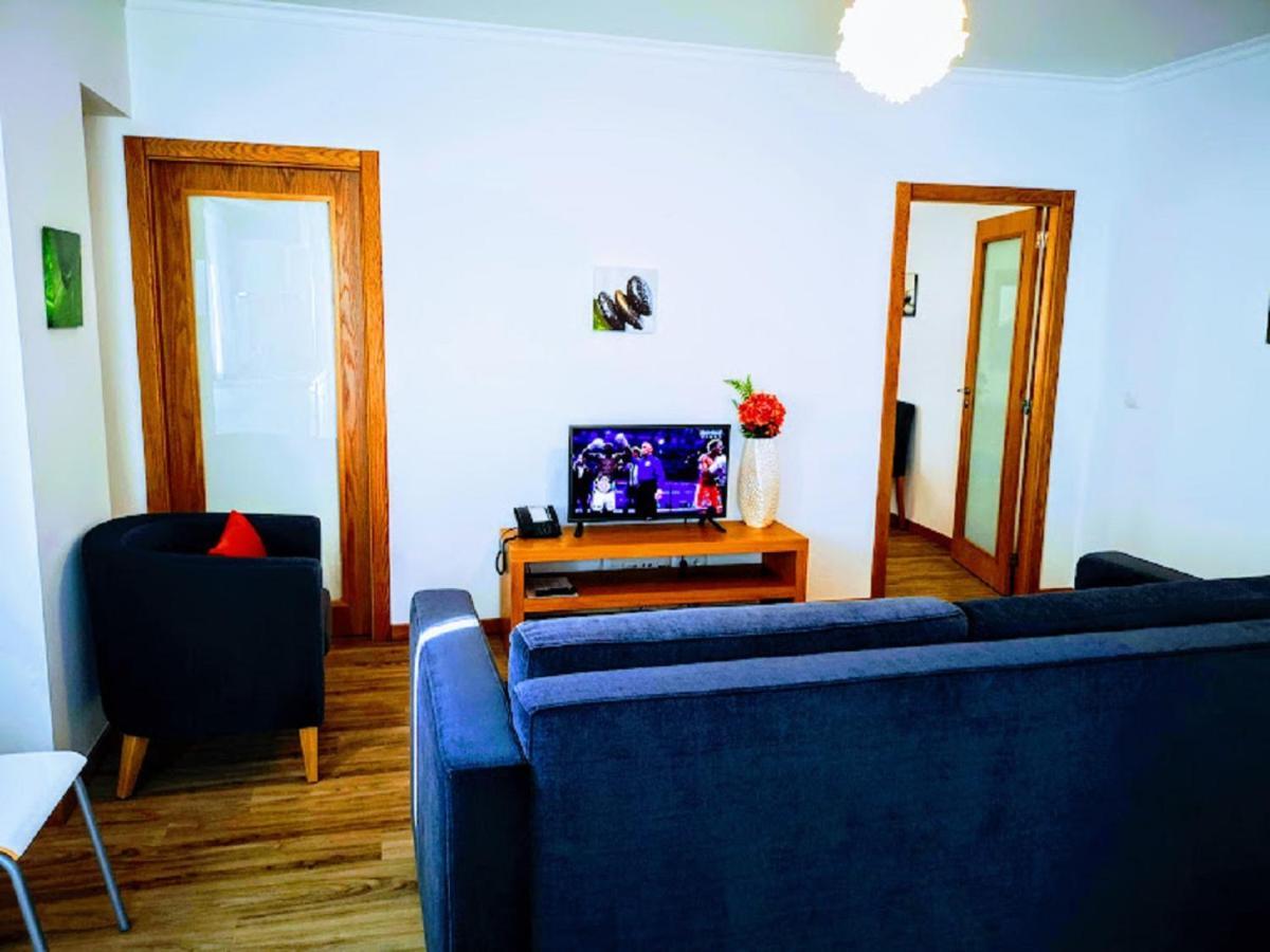 פונשל Casa Dos Avos Apartments מראה חיצוני תמונה