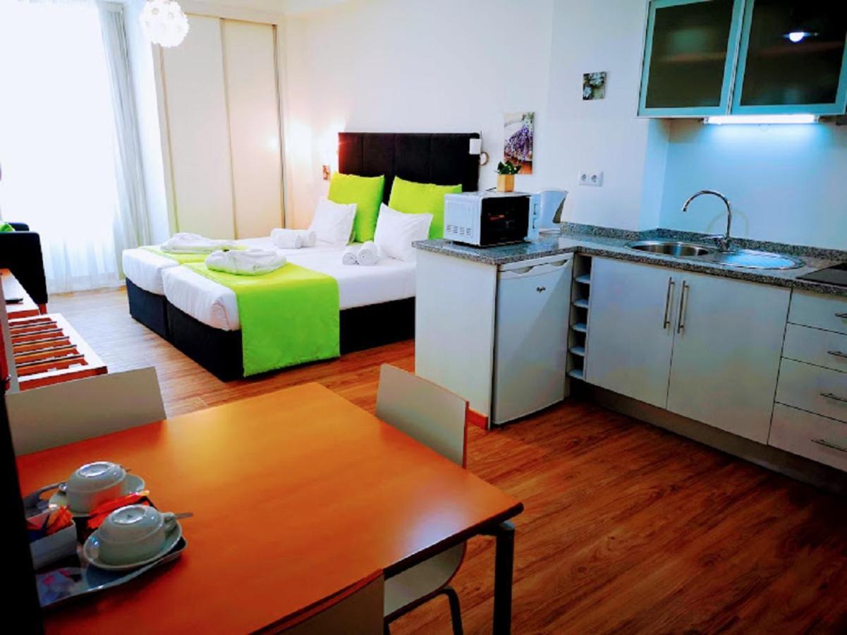 פונשל Casa Dos Avos Apartments מראה חיצוני תמונה